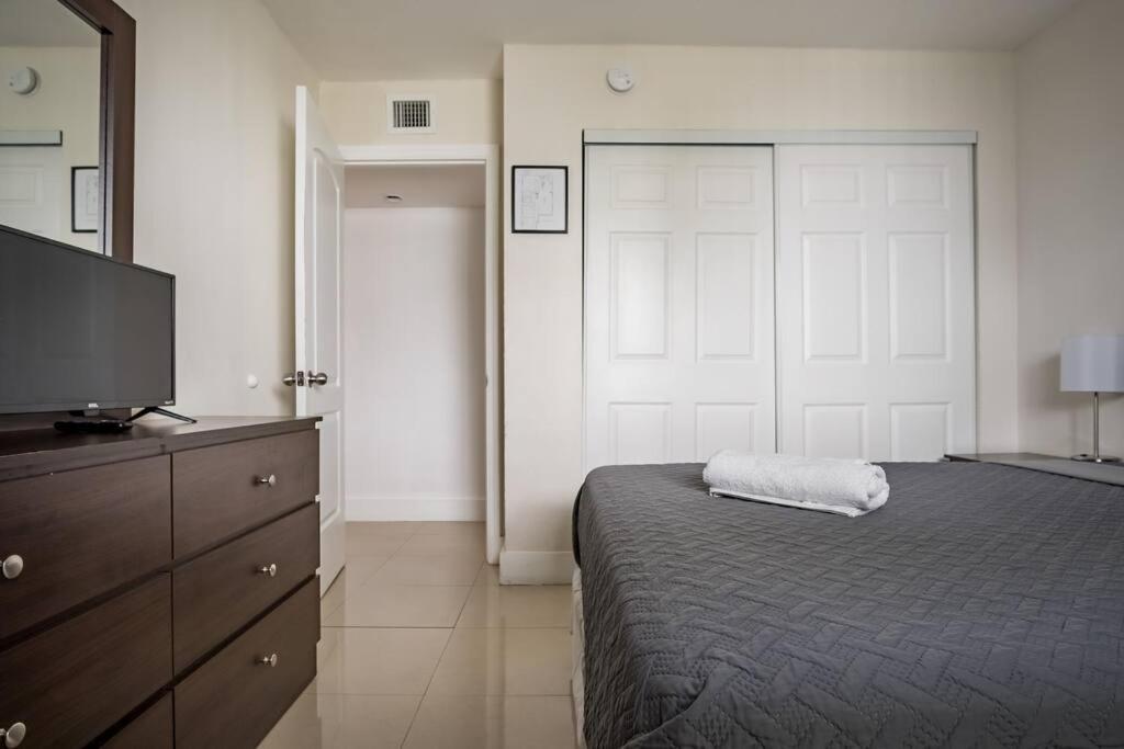 A2 - Endless Summer Vacation Rentals - 3 Bedroom Apartment Close To Casino Форт-Лодердейл Экстерьер фото